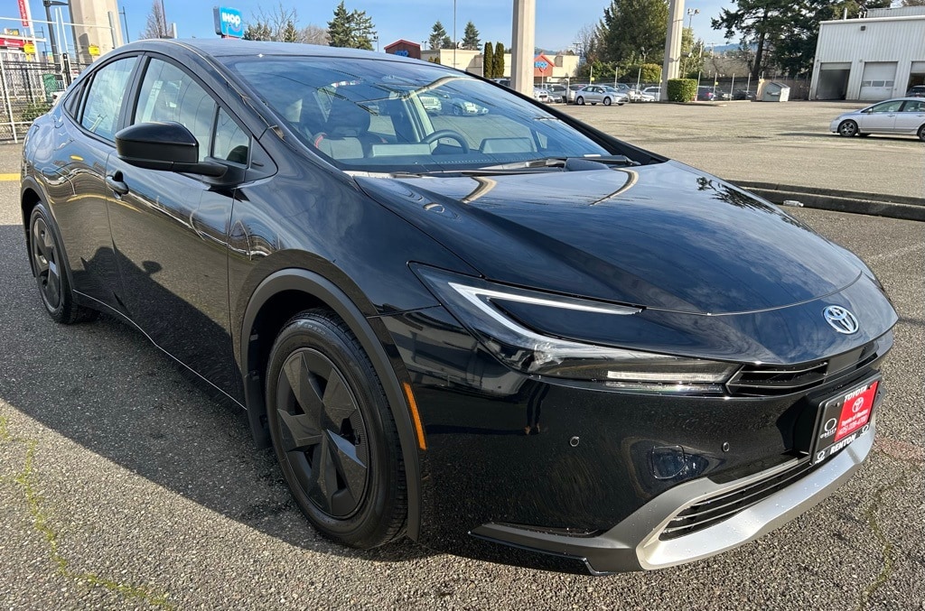 New 2026 Toyota Prius Plug-in Hybrid SE PLUG-IN HYBRID