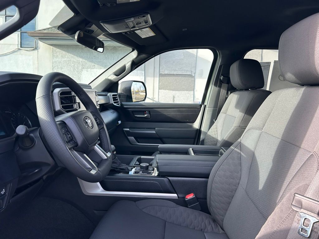 2026 Toyota Tundra SR5 - Photo 10