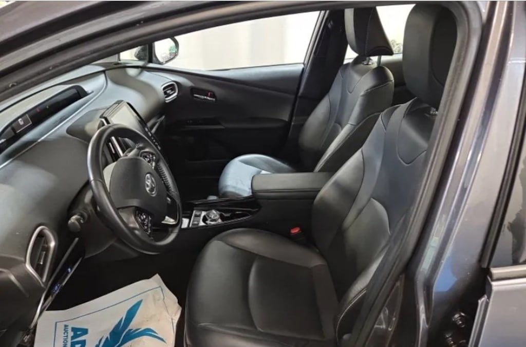 Used 2021 Toyota Prius Prime XLE Hatchback