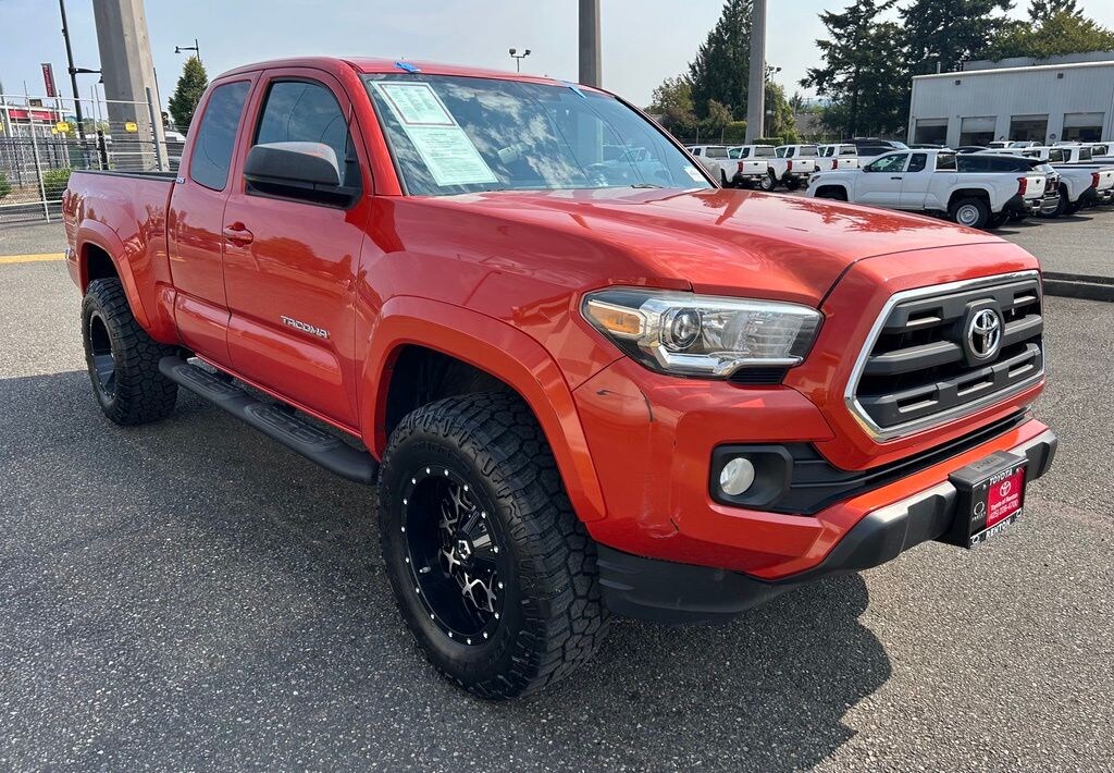 Certified 2017 Toyota Tacoma SR5 Truck