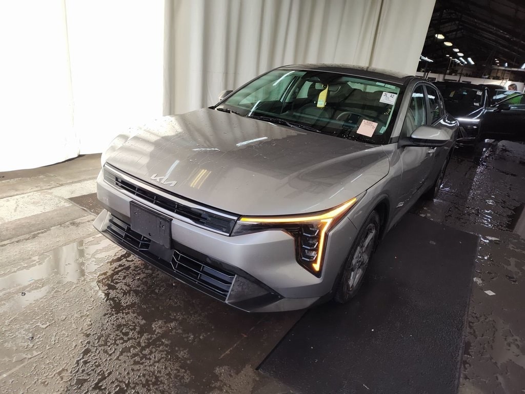 Used 2025 Kia K4 LXS Sedan