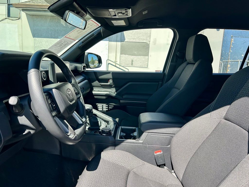 2025 Toyota 4Runner SR5 - Photo 10