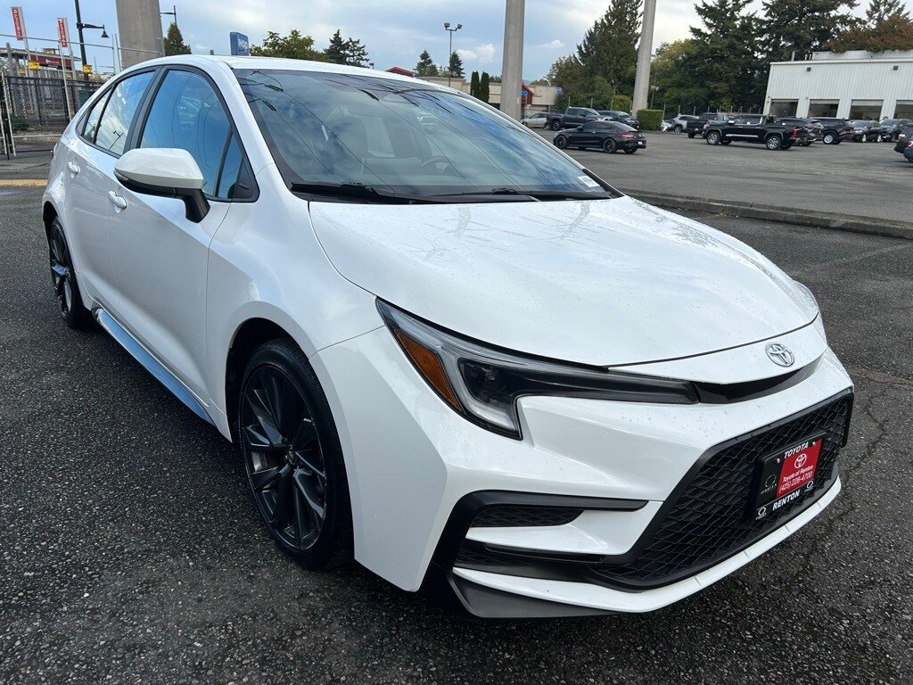 2023 Toyota Corolla XSE photo 3