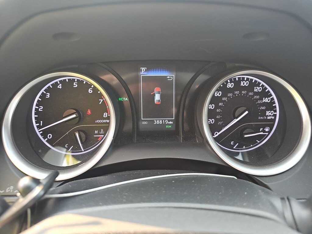 2023 Toyota Camry LE photo 3