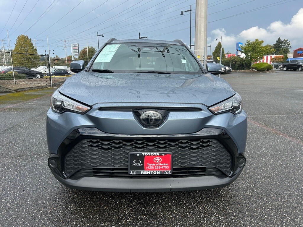 2024 Toyota Corolla Hybrid SE photo 2