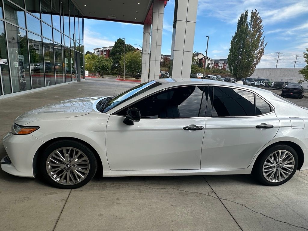 Used 2018 Toyota Camry XLE Sedan