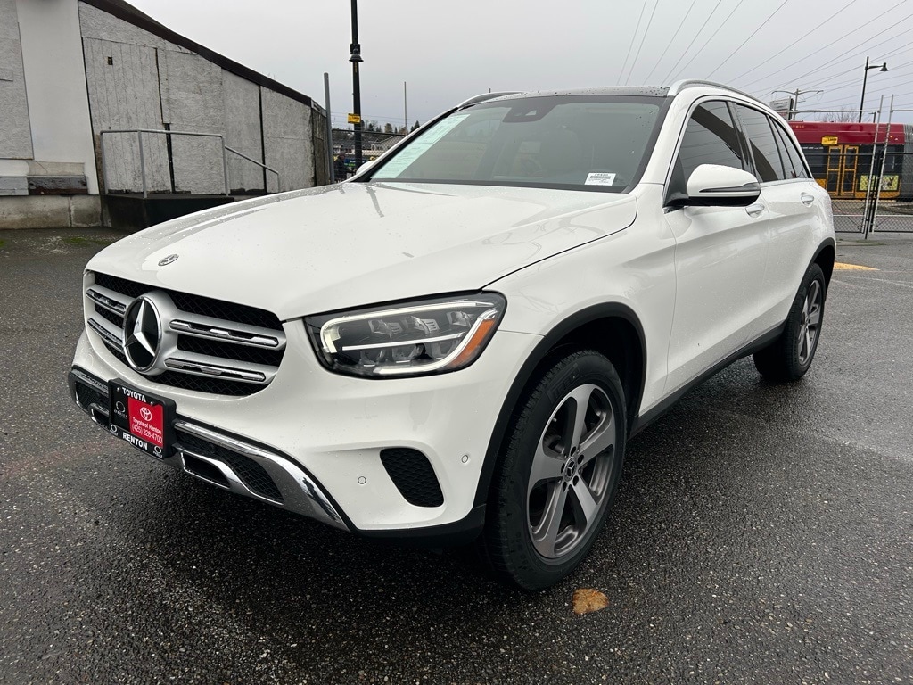 2022 Mercedes-Benz GLC GLC300's photo