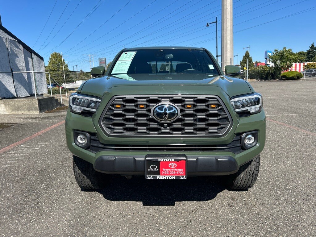 2022 Toyota Tacoma SR5 photo 2