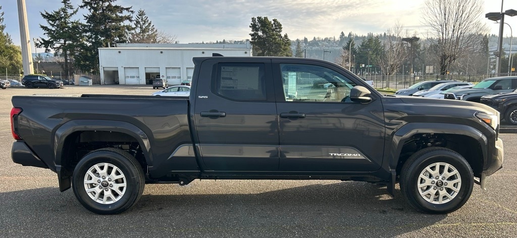 New 2026 Toyota Tacoma SR5 4X4 DBL CAB LONG BED
