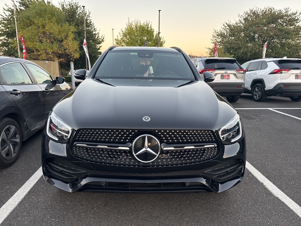 2022 Mercedes Benz GLC 300 4MATIC photo 2