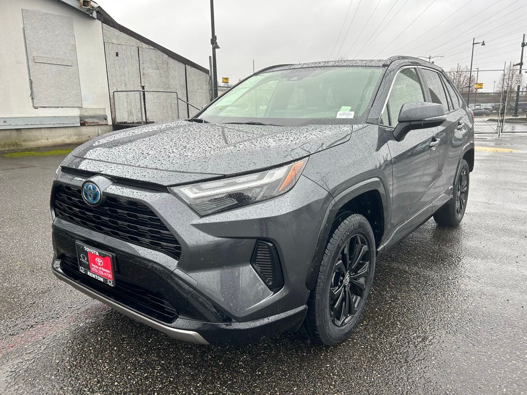 2023 Toyota RAV4 SE