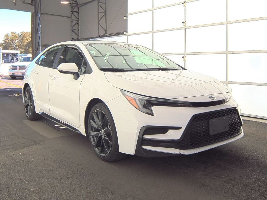 2023 Toyota Corolla XSE photo 2