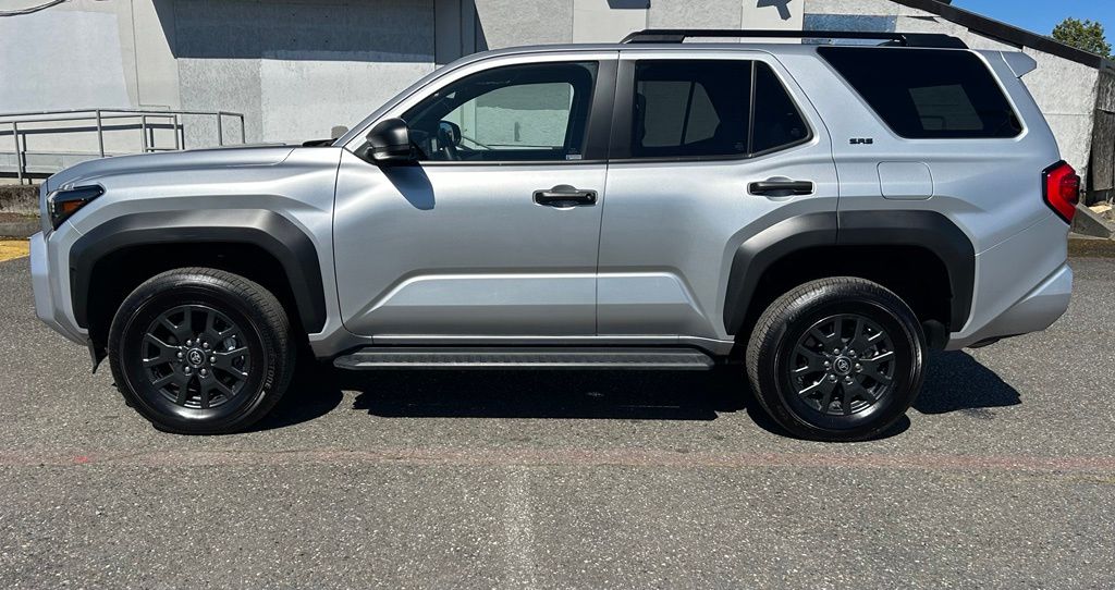 2025 Toyota 4Runner SR5 - Photo 8