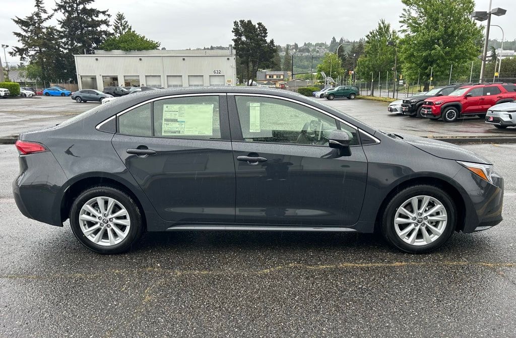 New 2026 Toyota Corolla Hybrid XLE XLE SEDAN