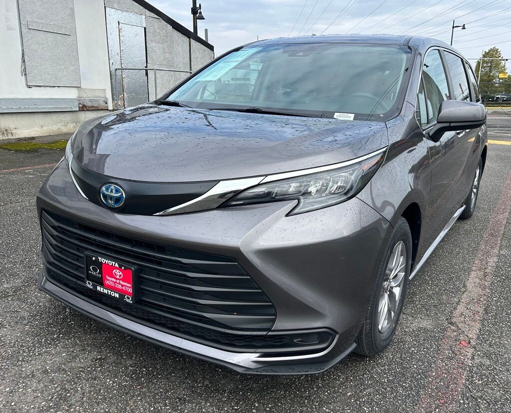 Certified 2024 Toyota Sienna LE Minivan/Van