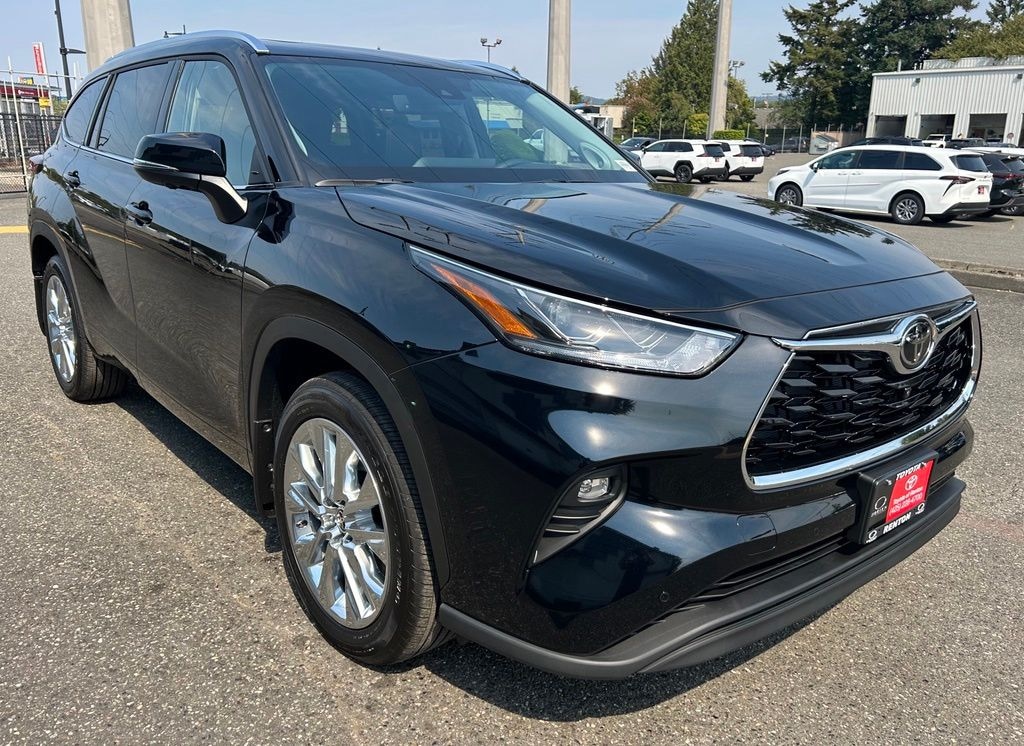 New 2026 Toyota Highlander Limited LIMITED AWD
