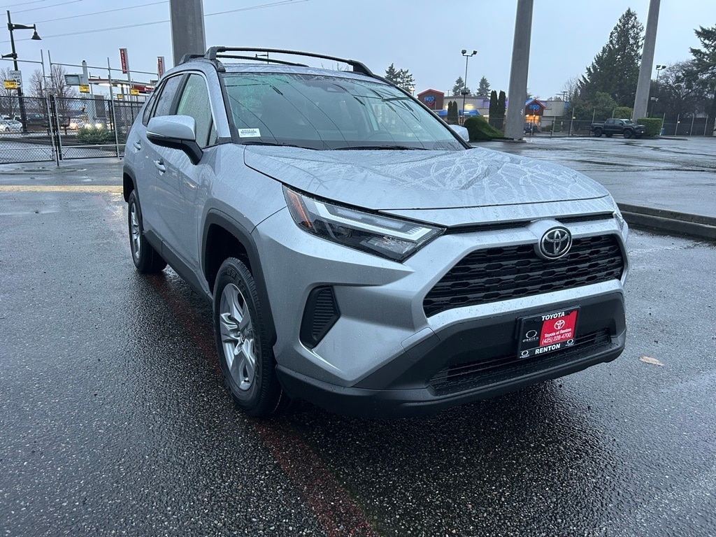 New 2025 Toyota RAV4 XLE XLE AWD SUV