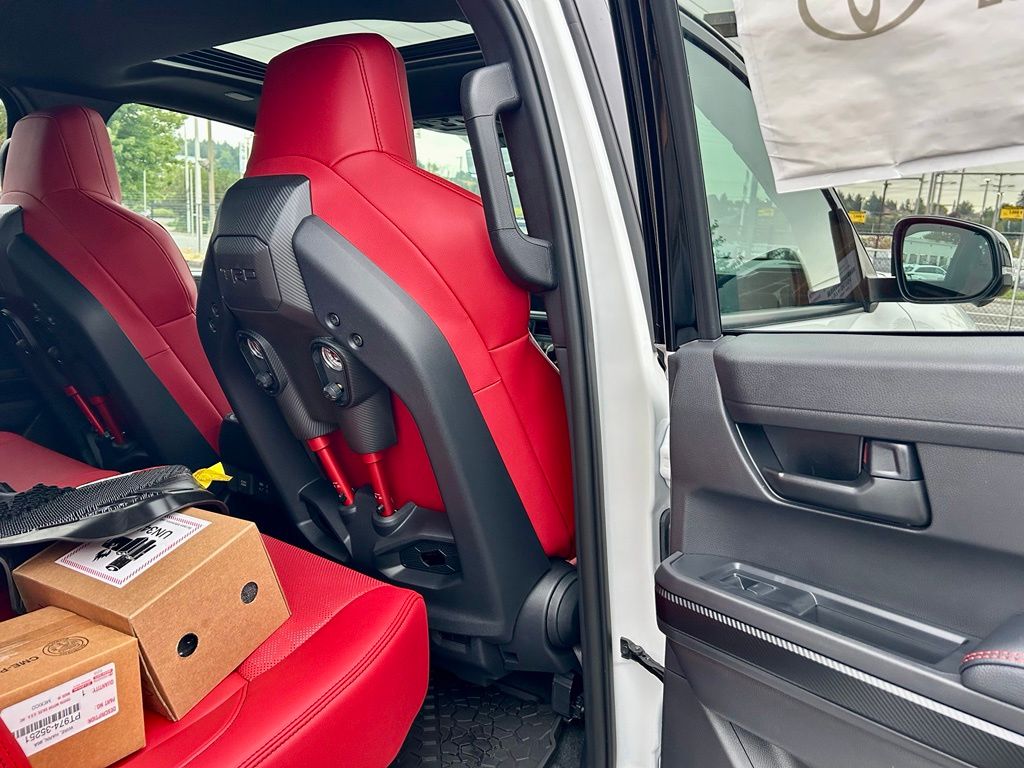 2026 Toyota Tacoma TRD Pro - Photo 13