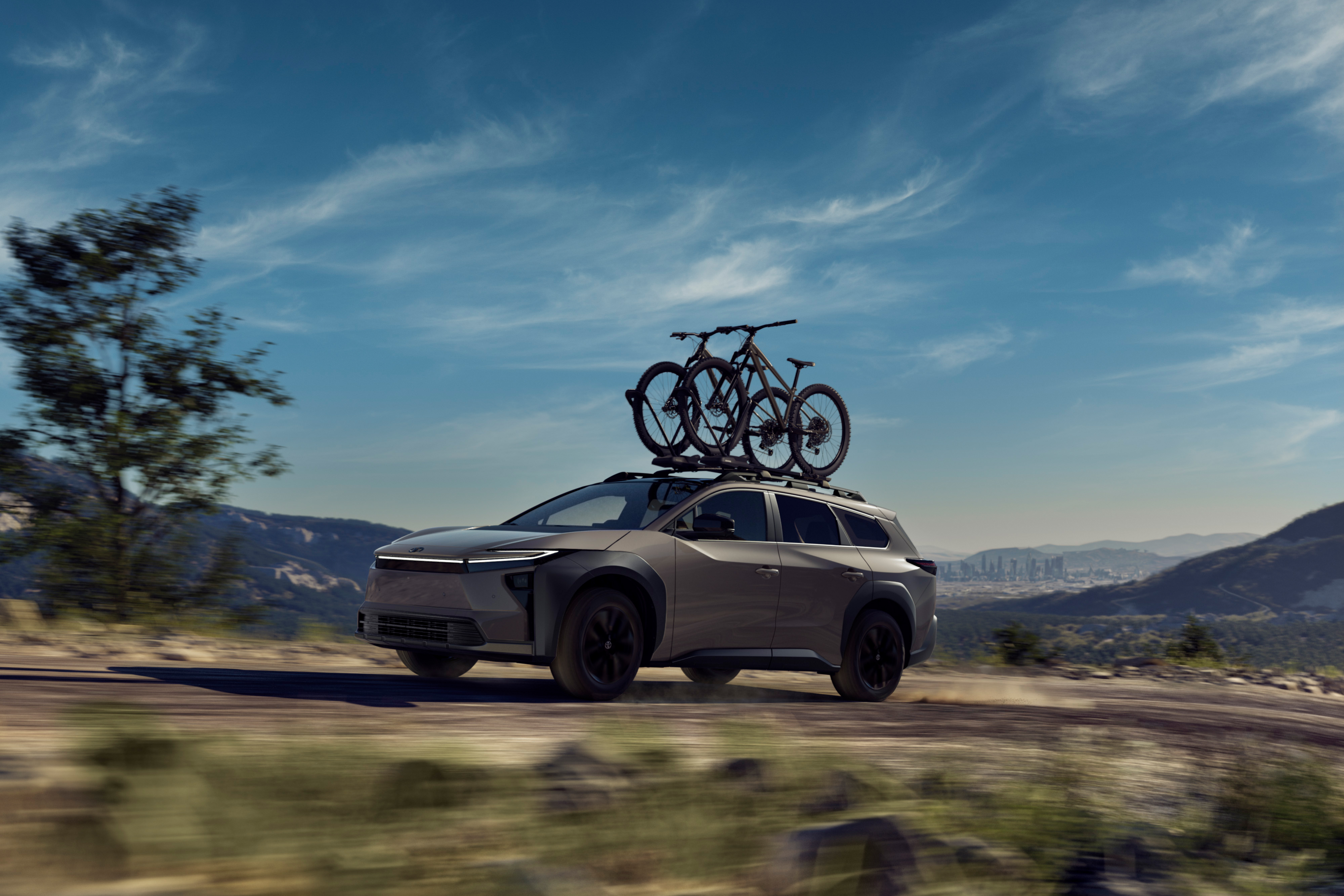 2027_Toyota_bZ_Woodland_0002.jpg