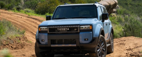 2027_LandCruiser_HeritageBlue_004%20(1).jpg
