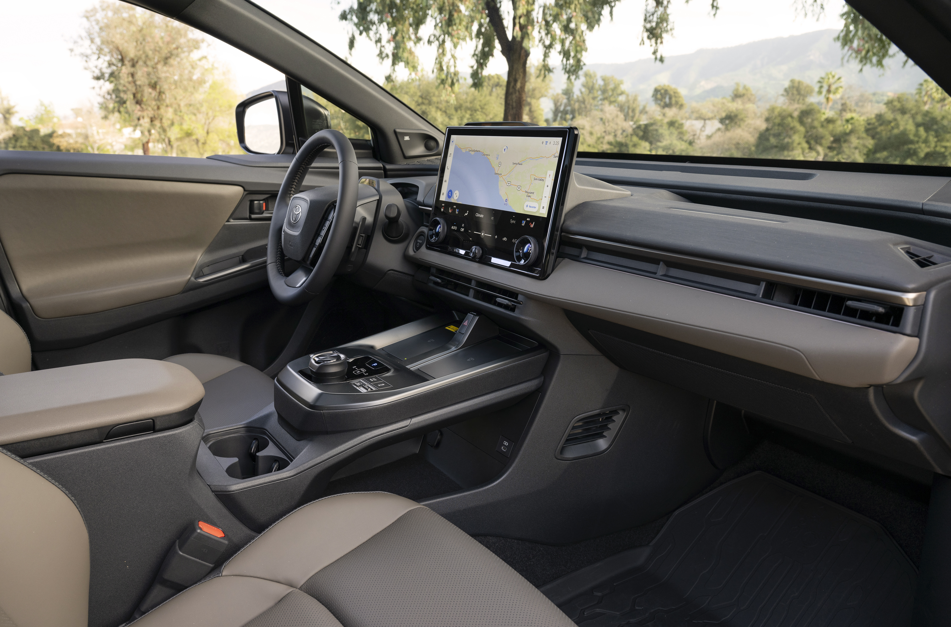 2027_Toyota_bZ_Woodland_Premium_StoneBrown_002_NR.jpg