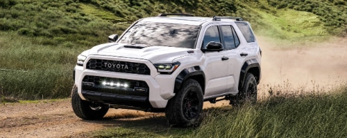FRN_MY25_4Runner_Landia_Shot_008_three_quarters%20(web).jpg