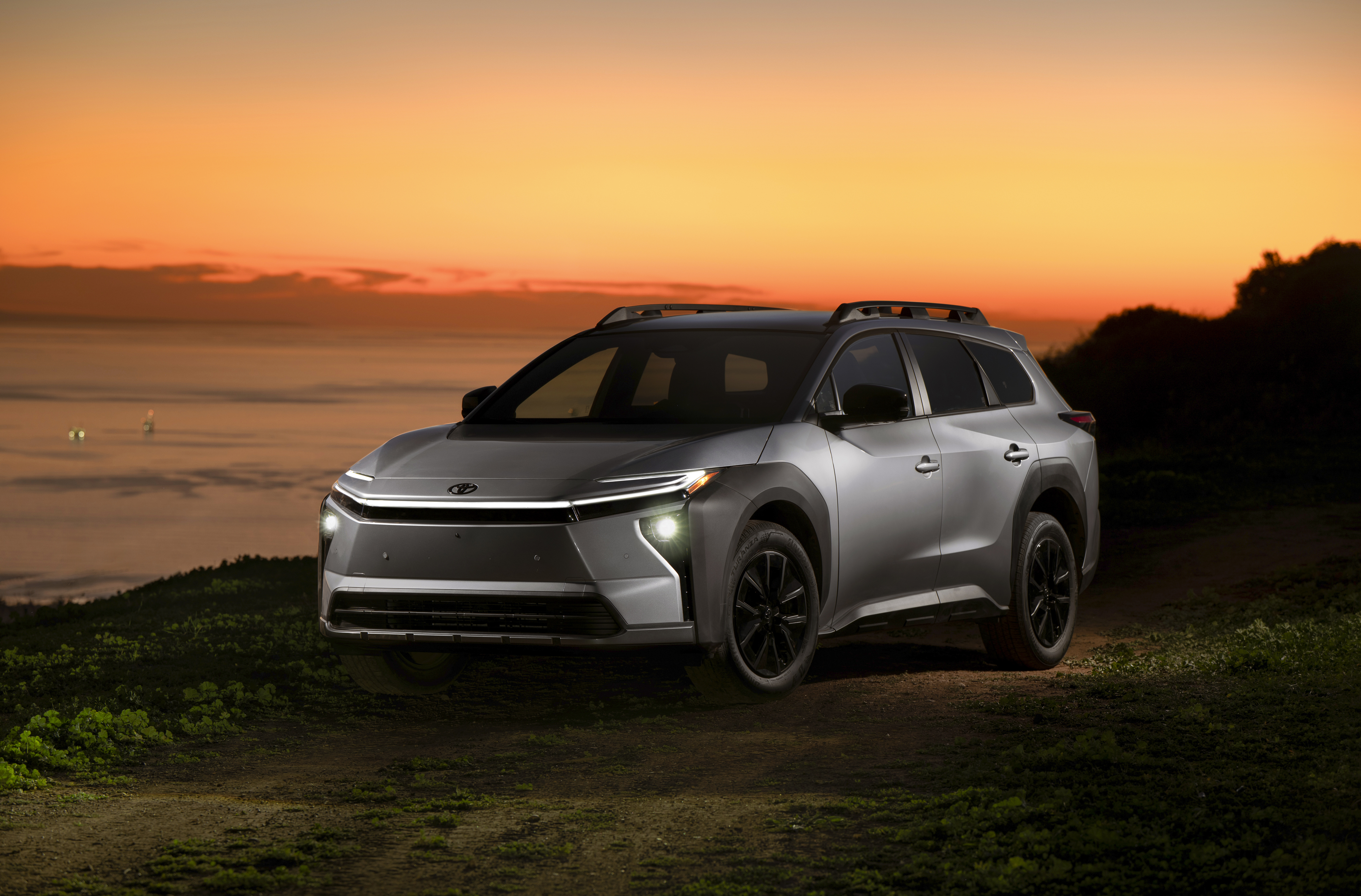 2027_Toyota_bZ_Woodland_Steel_005_NR.jpg