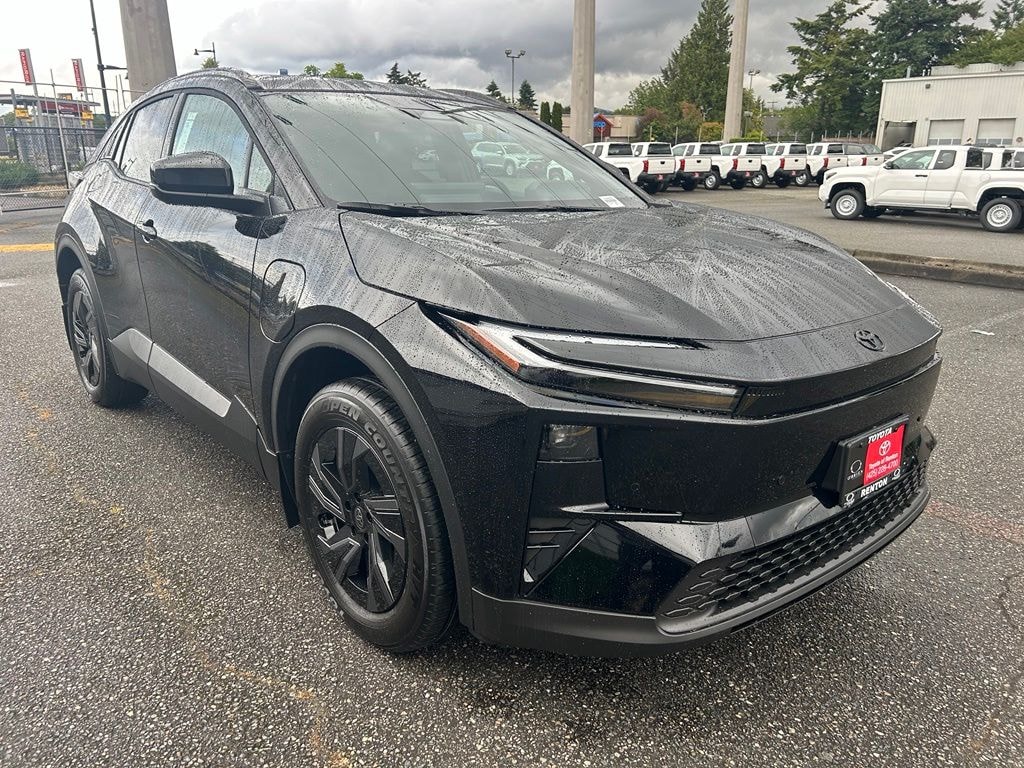 New 2026 Toyota C-HR SE SE AWD
