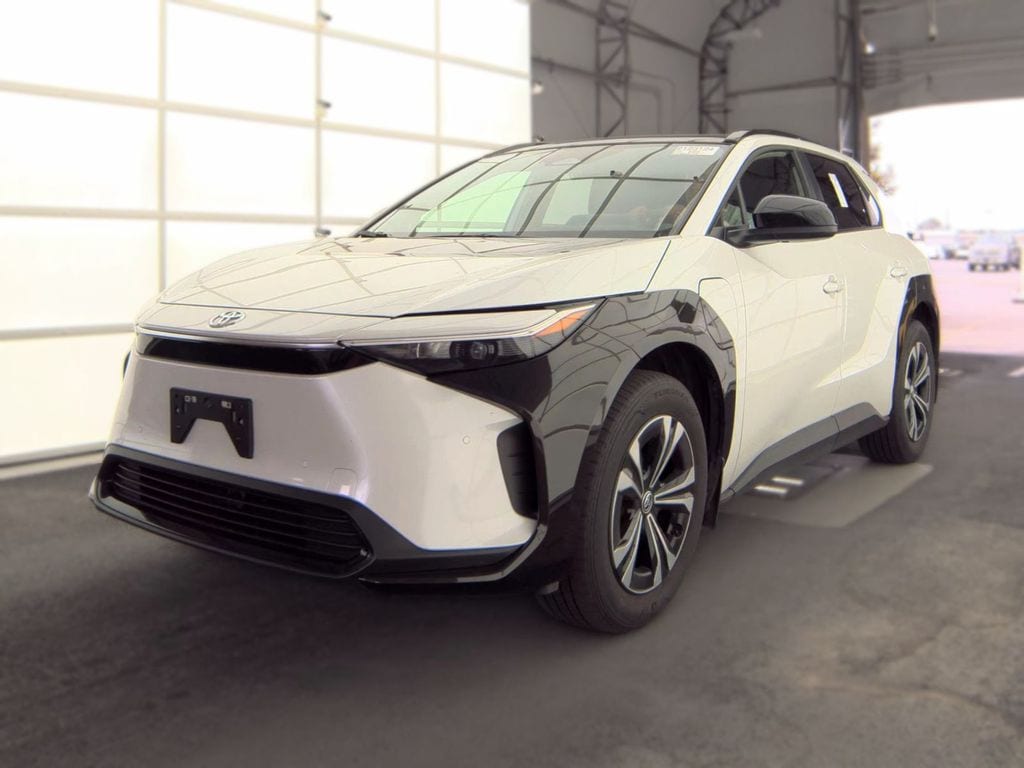 Used 2025 Toyota bZ4X XLE SUV