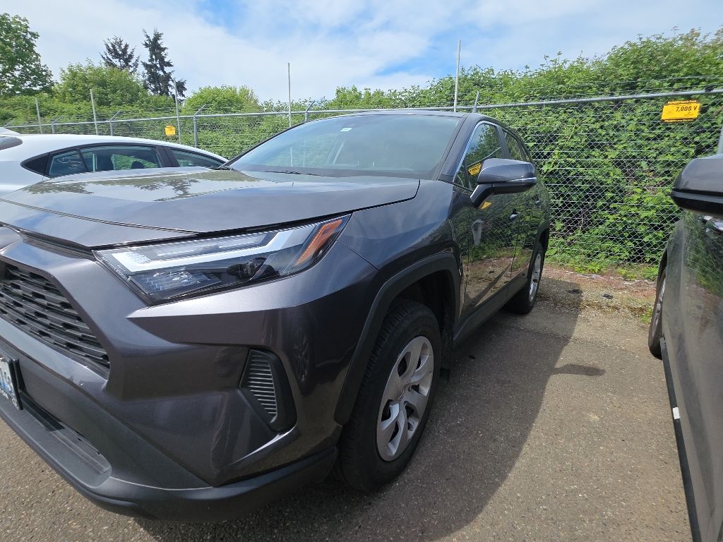 2024 Toyota RAV4 LE AWD's photo
