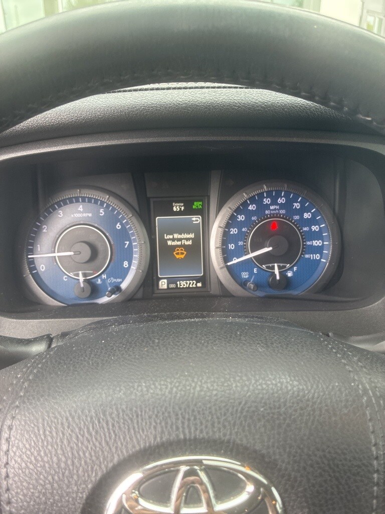 2020 Toyota Sienna XLE photo 3