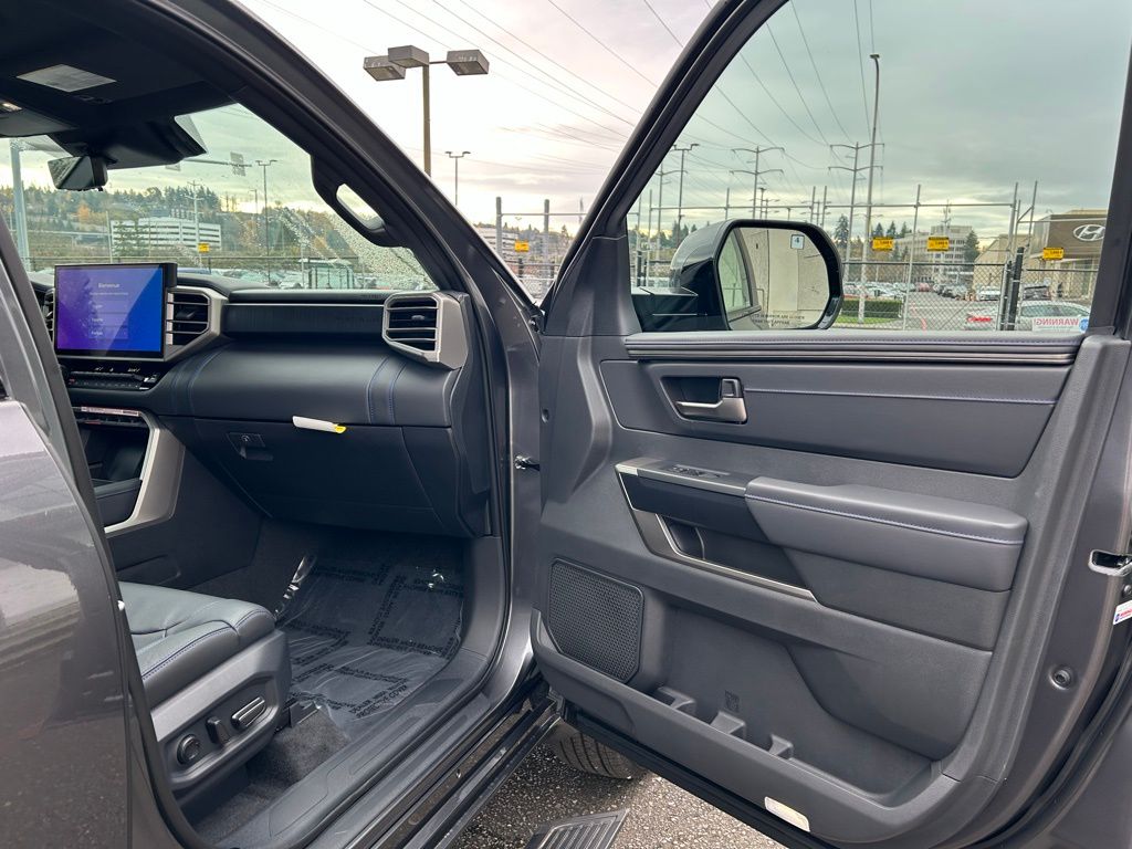 2026 Toyota Tundra Platinum - Photo 15