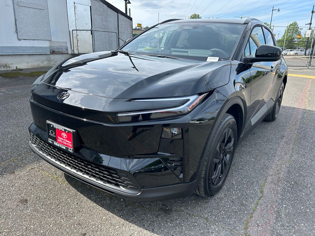 2026 Toyota C-HR SE AWD's photo