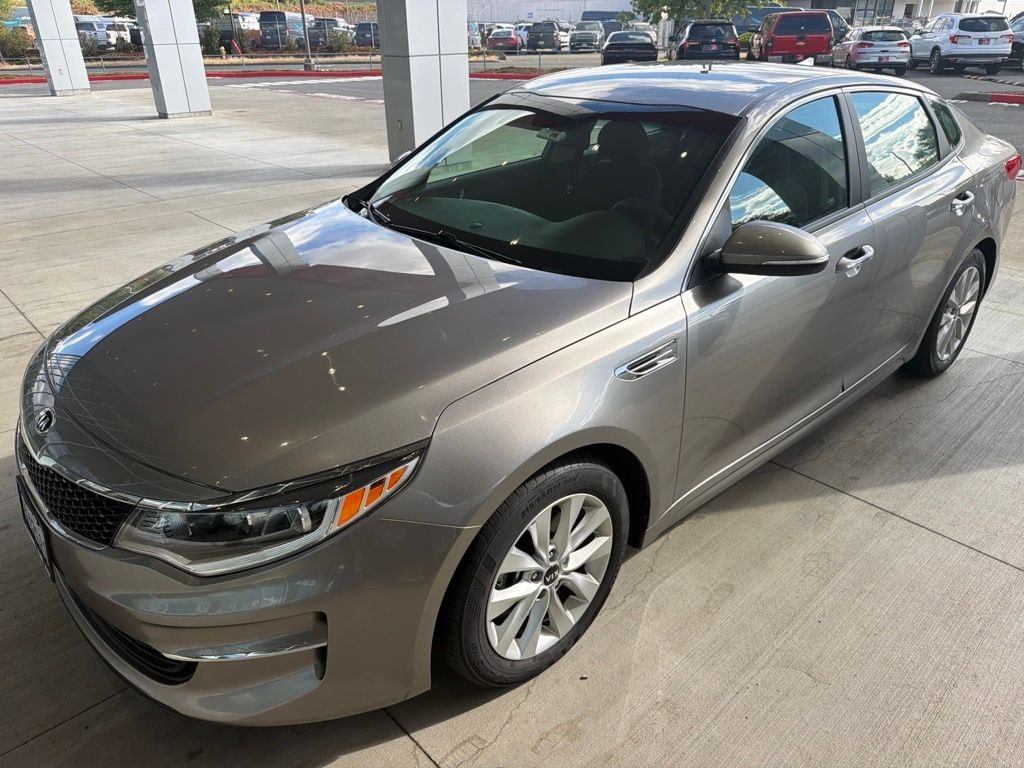 Used 2018 Kia Optima LX Sedan