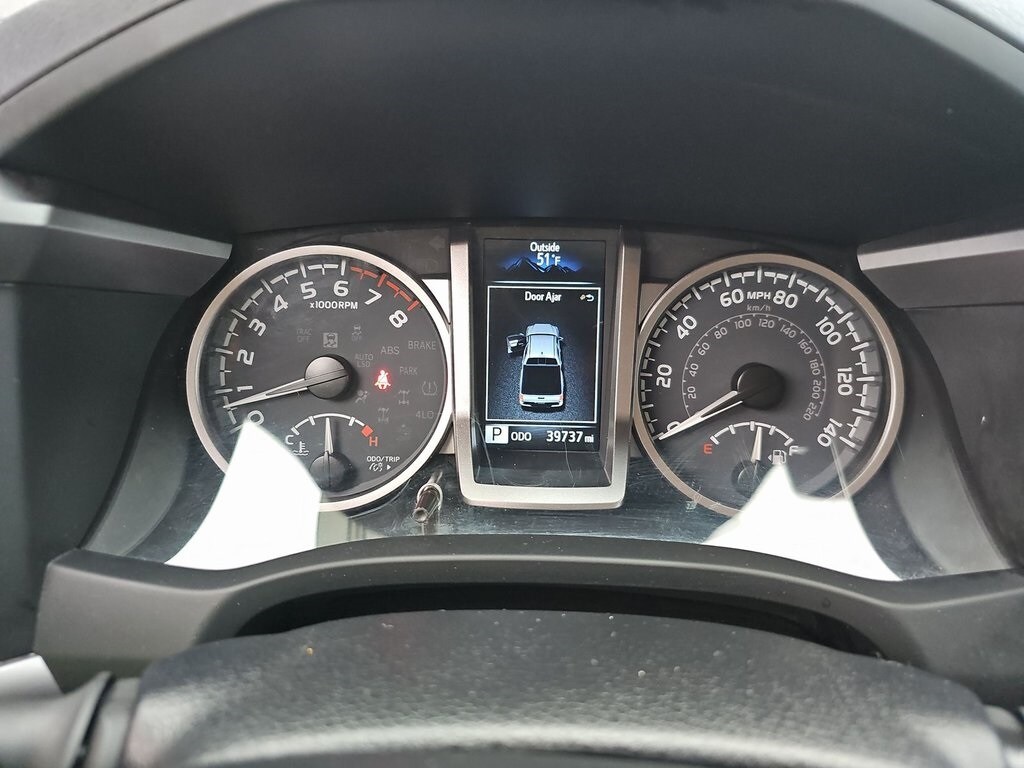 2023 Toyota Tacoma SR5 photo 2