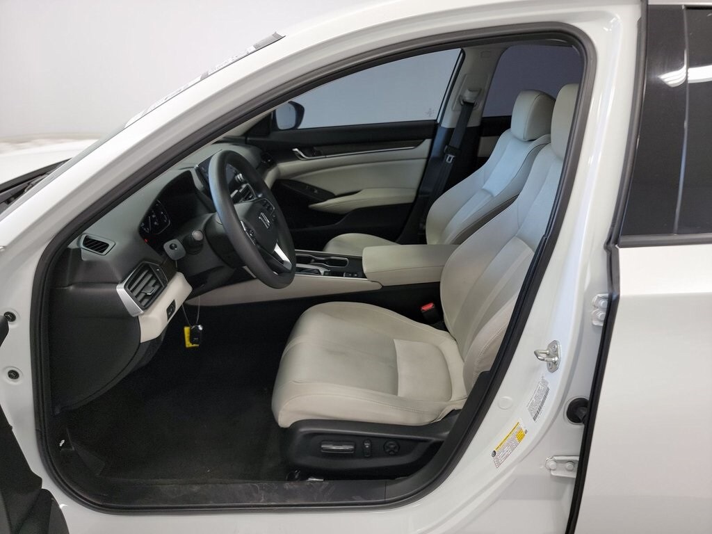 2018 Honda Accord EX photo 2