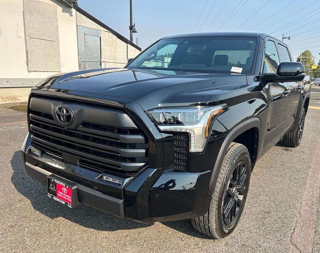 New 2026 Toyota Tundra Limited LIMITED CREWMAX 5.5