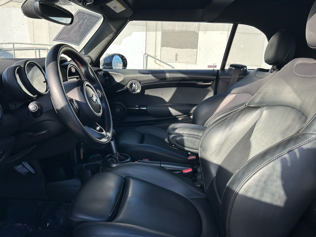 2019 MINI Convertible S - Photo 10