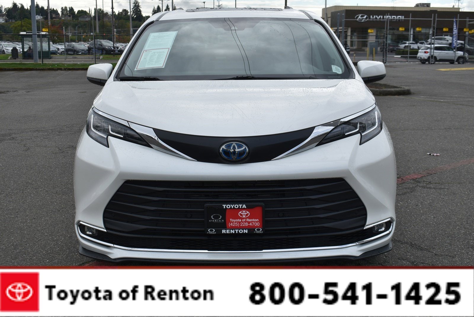 Certified 2021 Toyota Sienna XLE with VIN 5TDJRKEC1MS052698 for sale in Renton, WA