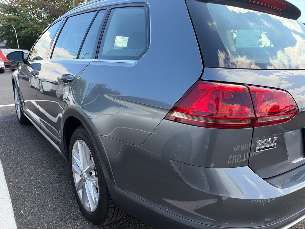 Used 2017 Volkswagen Golf Alltrack TSI SE Wagon