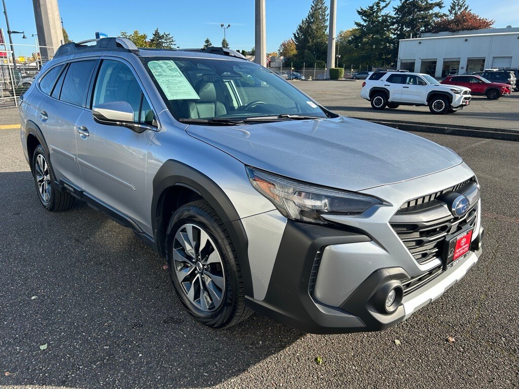 2023 Subaru Outback Touring photo 3