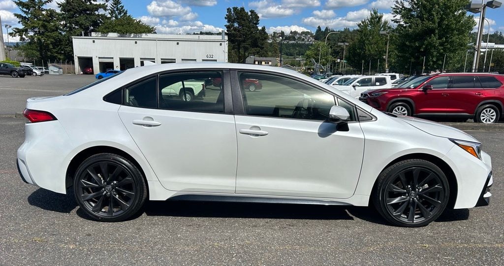 Certified 2024 Toyota Corolla Hybrid SE Sedan