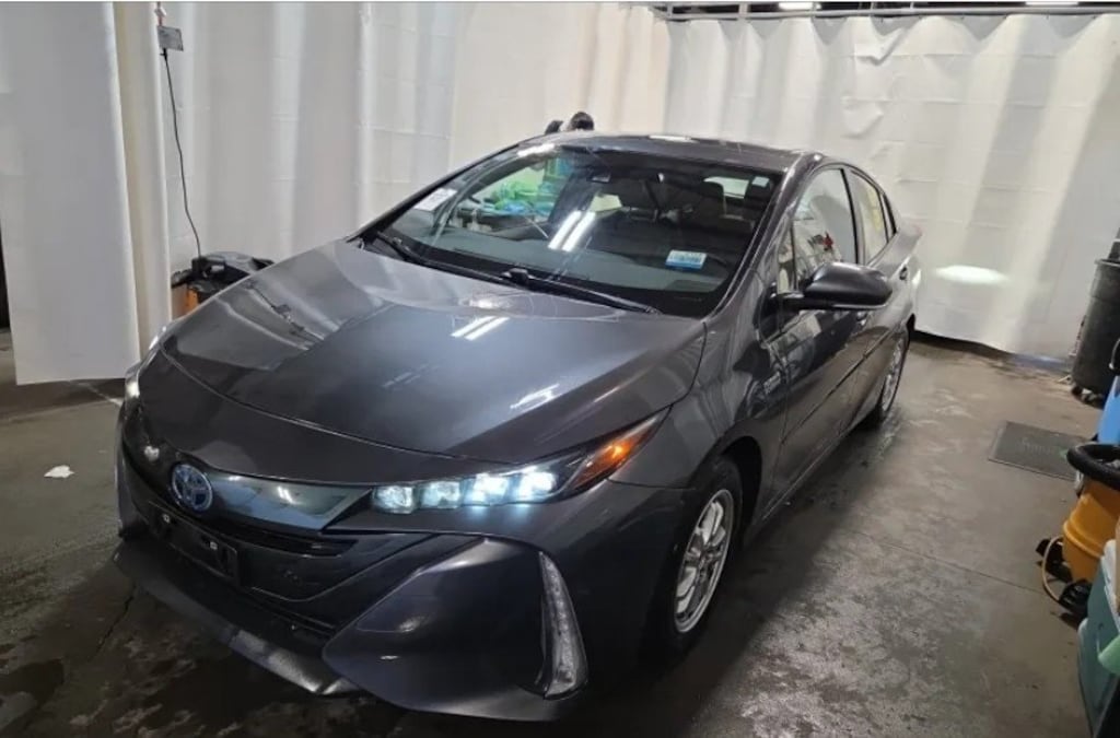 Used 2021 Toyota Prius Prime XLE Hatchback