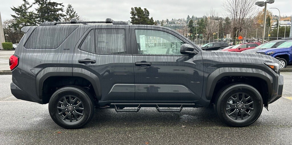 2025 Toyota 4Runner SR5 photo 4