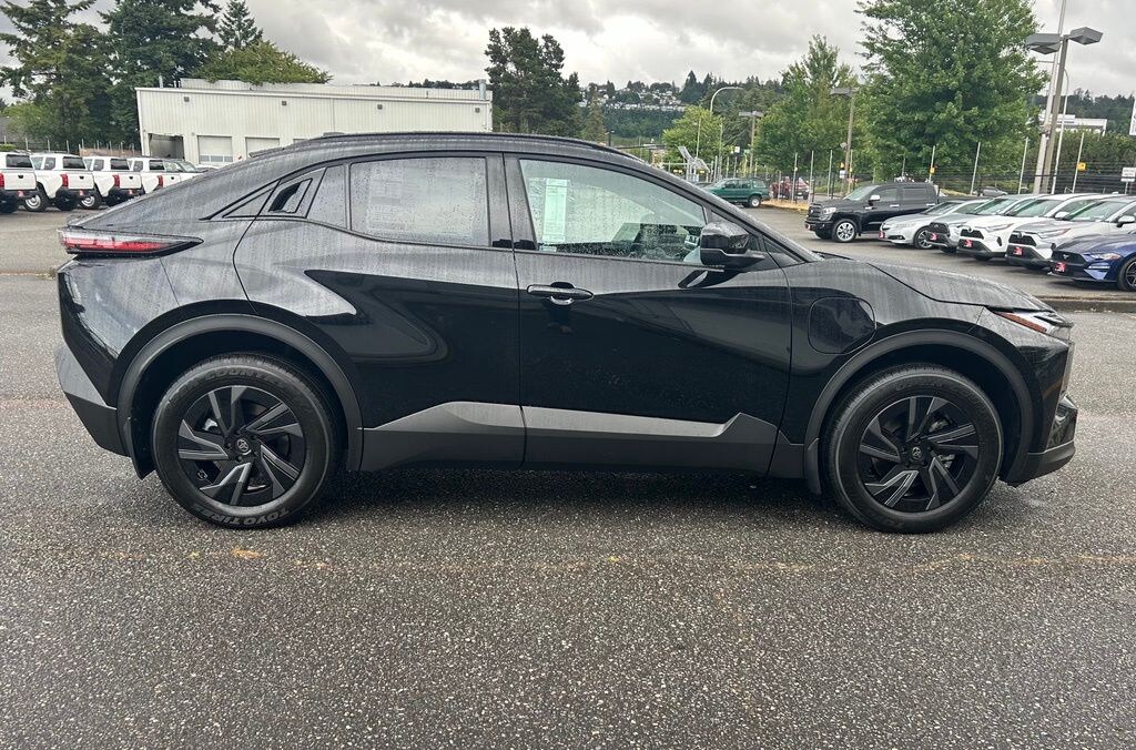 New 2026 Toyota C-HR SE SE AWD