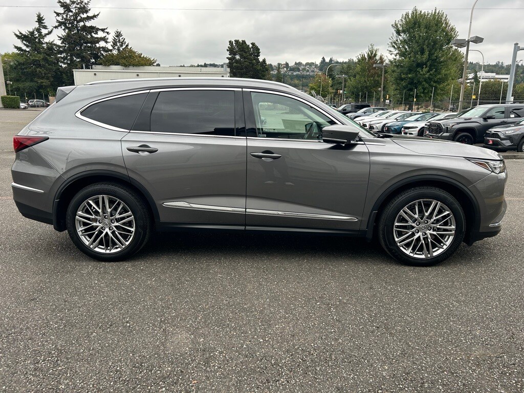2023 Acura MDX SH-AWD Advance photo 4