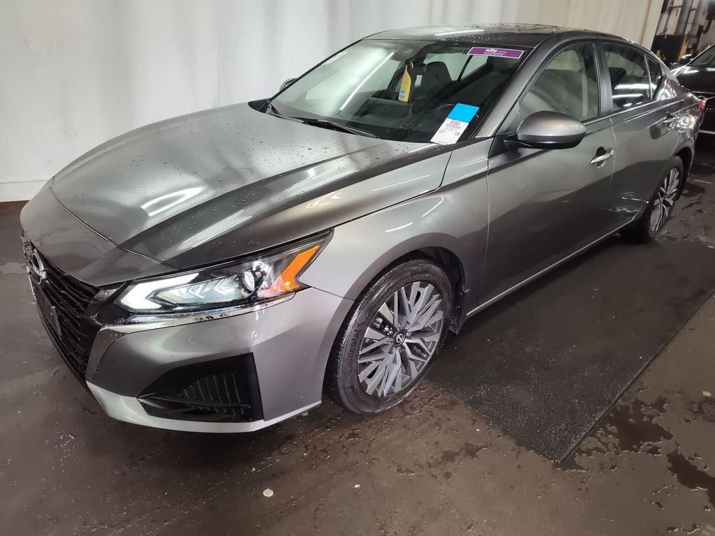 2023 Nissan Altima SV