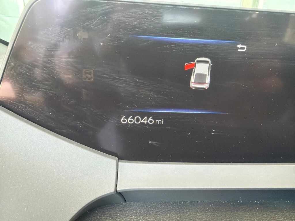 Used 2023 Toyota Prius XLE Hatchback