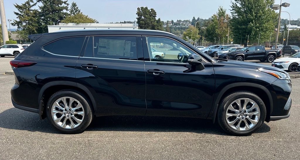 New 2026 Toyota Highlander Limited LIMITED AWD