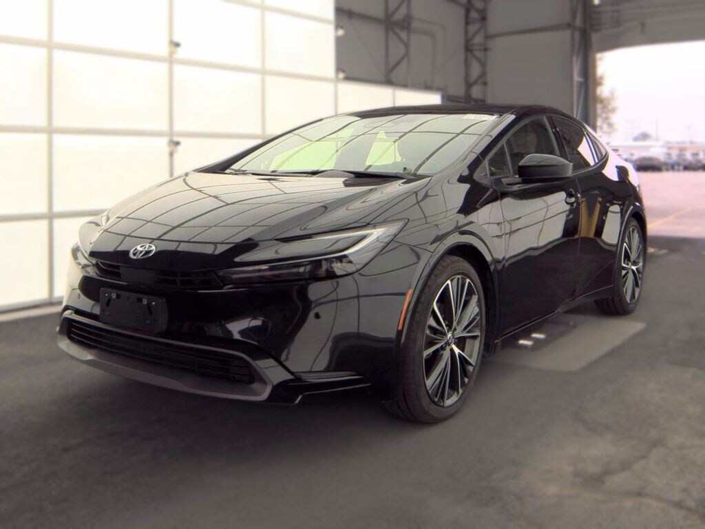Used 2023 Toyota Prius XLE Hatchback